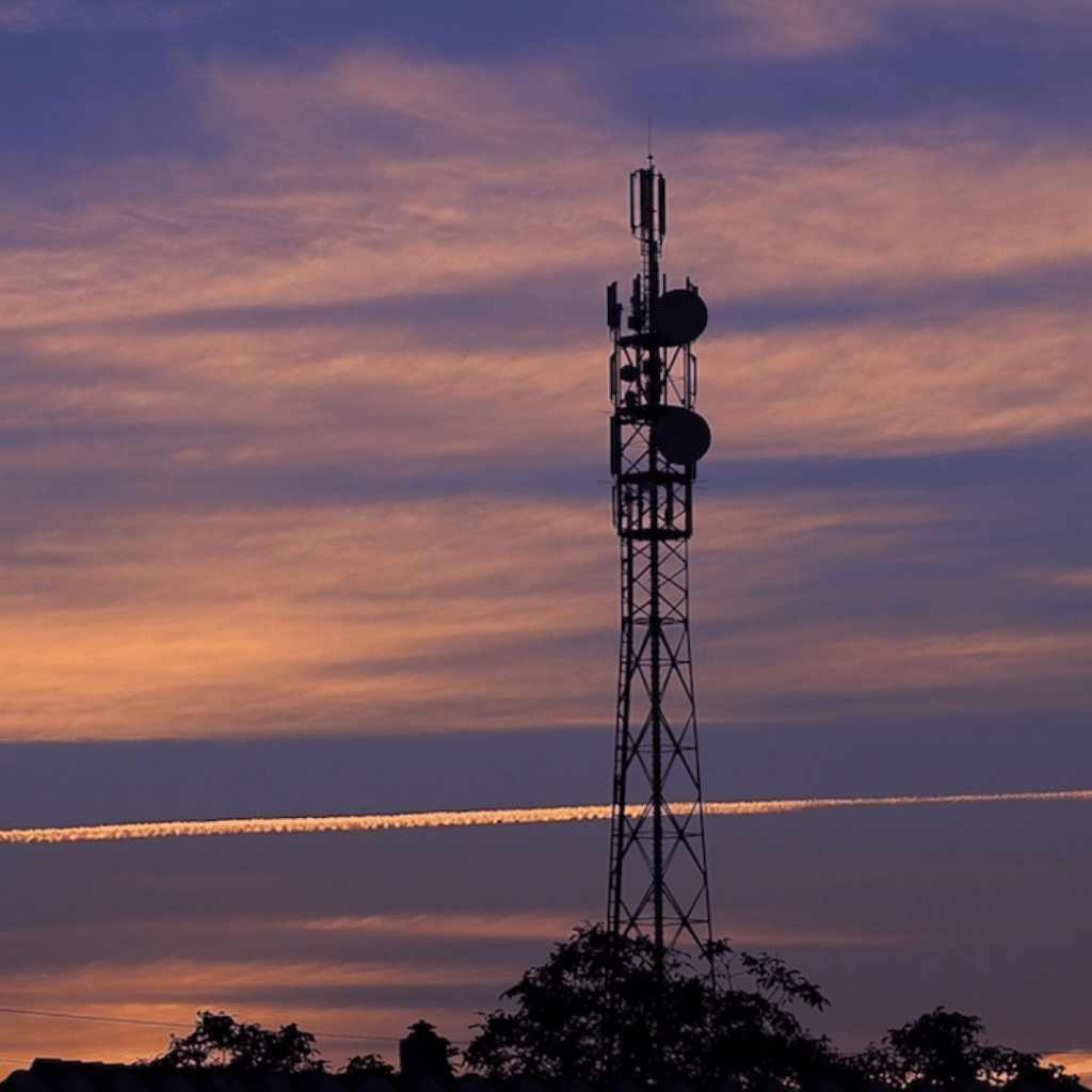 Use of the default APN on LTE networks