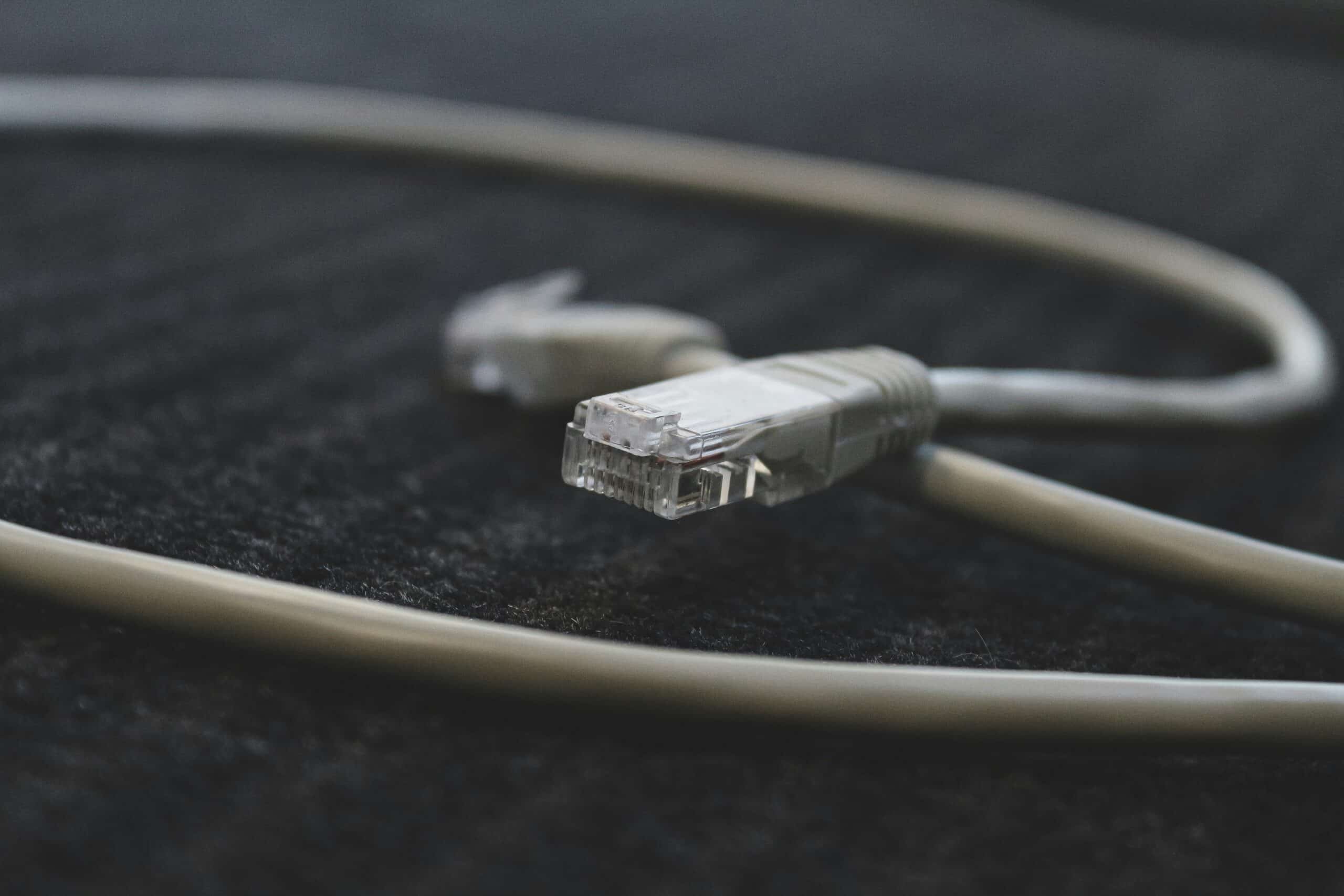 Navigating the January 2027 UK ADSL Switch-Off with Fixed Wireless Access (FWA)